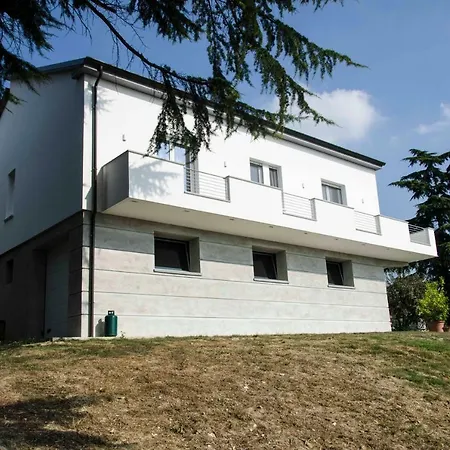 Semesterbostad Elza Costigliole d'Asti